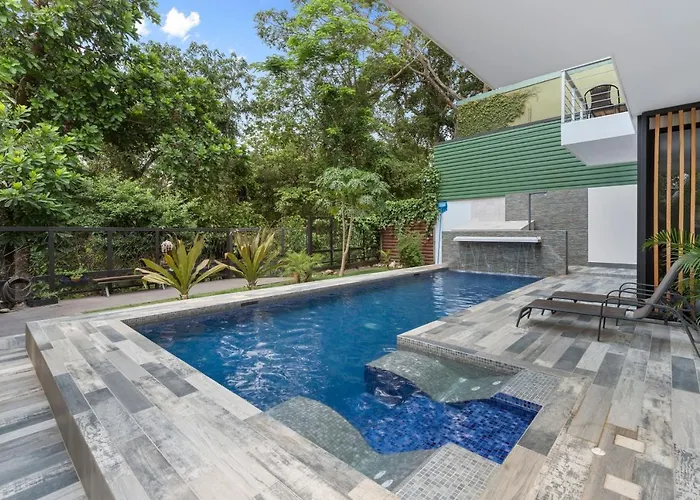 Secluded Jungle Oasis Close To Various Beaches